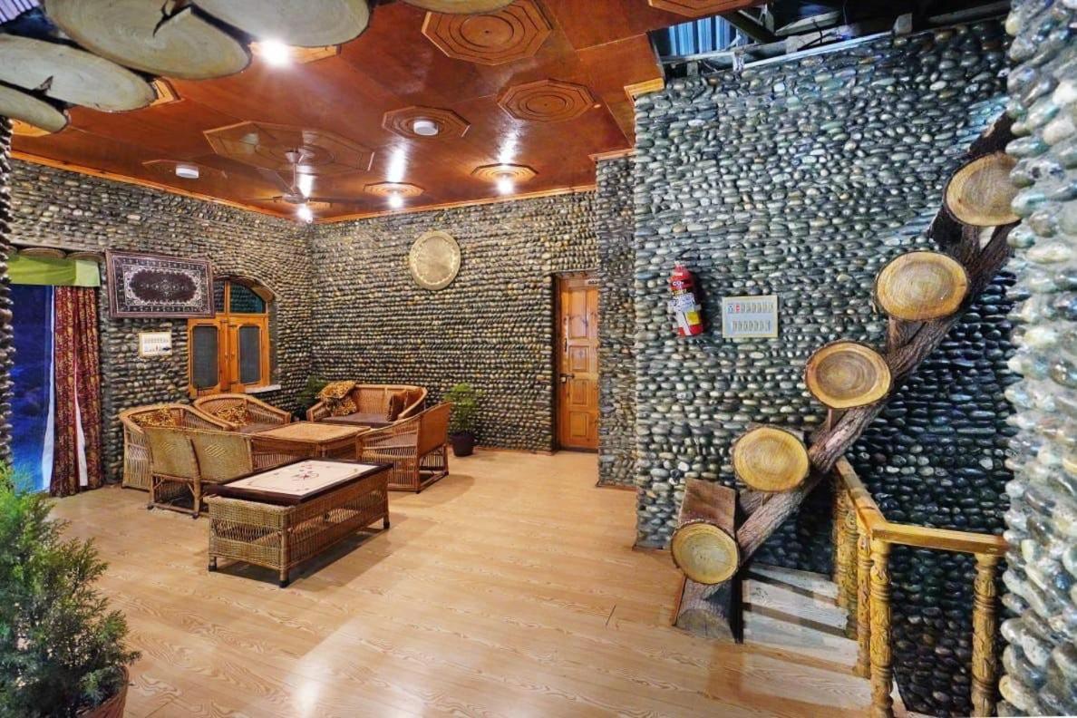 Sojourn Cottages Pahalgam Exterior photo